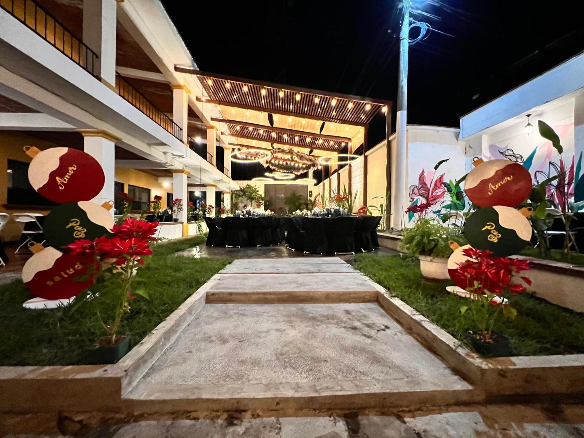 Zafra Hotel Retalhuleu Kültér fotó
